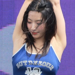 Saerom 이새롬 240705 (1000 pics - 13.49 gb)
data