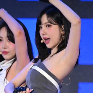 230814 은하 Eunha 1500 pics data
data