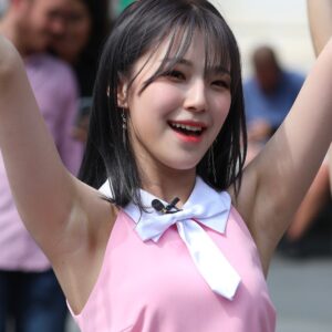 Jiheon 190709 백지헌 217 pics
data