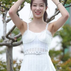 220506 Kazuha カズハ 카즈하 和葉 1190 pics
data