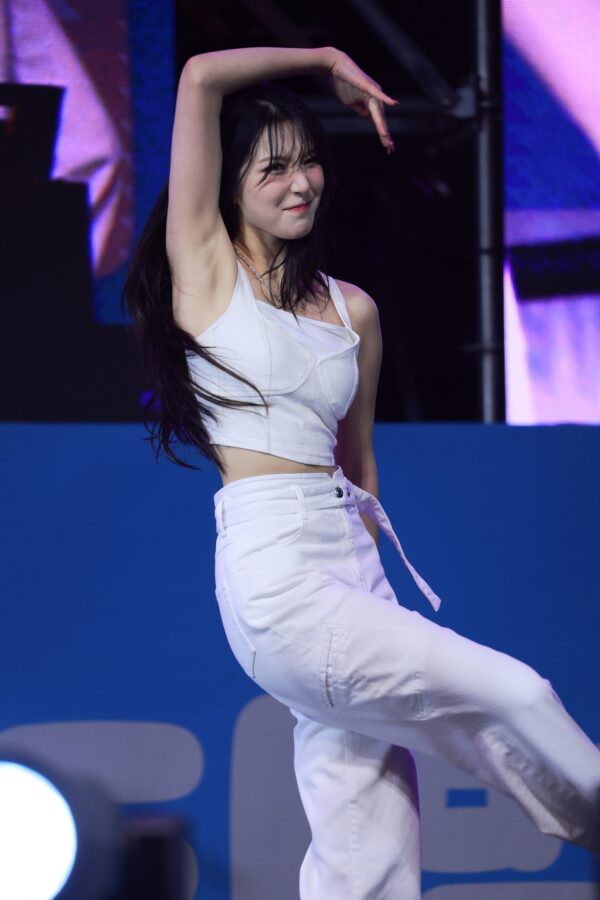 Jiheon 231012 백지헌 (1049 pics - 11.6 gb)
data