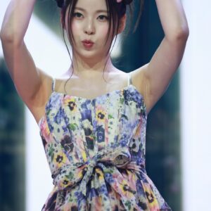 KYujin 안유진 230711  (1224 pics - 6.1 gb)
data