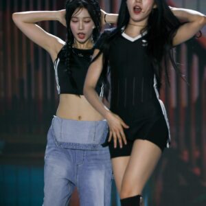 Zoa 조아 226 pics
data