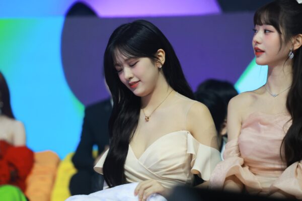 An Yujin 안유진 231202 (1159 pics) 
data