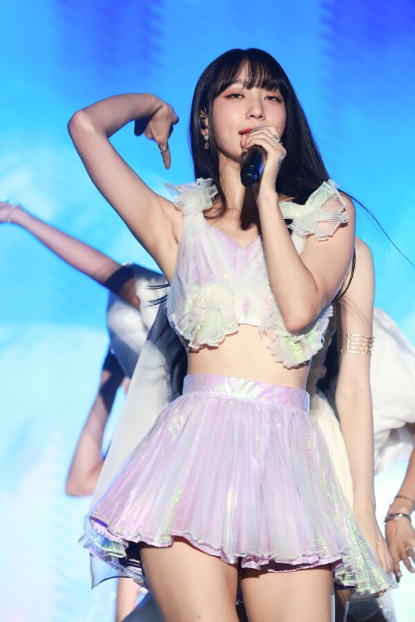 230909 Kim Yubin 김유빈 (2004 pics - 16.26 gb)
data