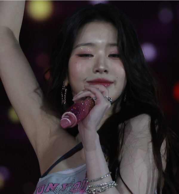 250105 원영 Wonyoung 495 Files
data