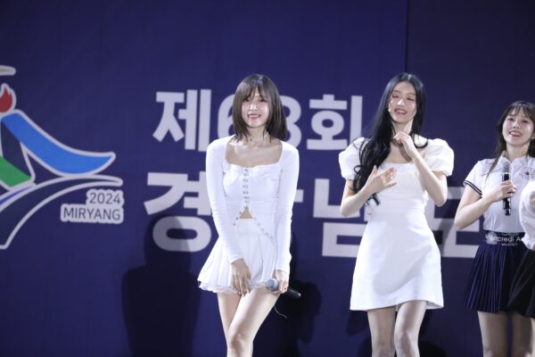 Arin 아린240419 (1305 pics)
data