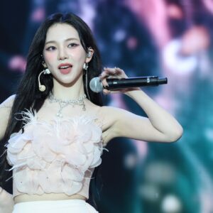 KARINA 230811 카리나   (600 pics - HD)
data
