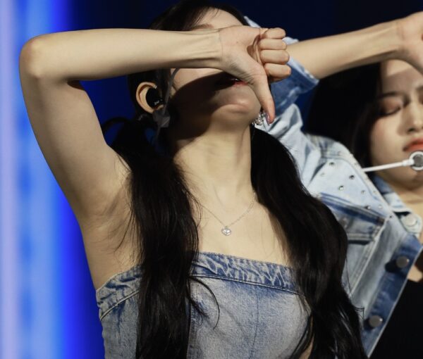 Leeseo 240309 이서  李瑞  イソ 2915
data