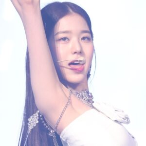 220702 Wonyoung 장원영 1756
data