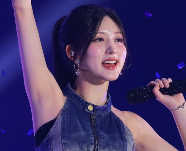 240922 Gaeul 가을 ガウル 佳月 กาอึล 2648
data
