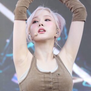 231108 Eunha 2516
data