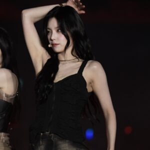 241005 Yeji 2080
data