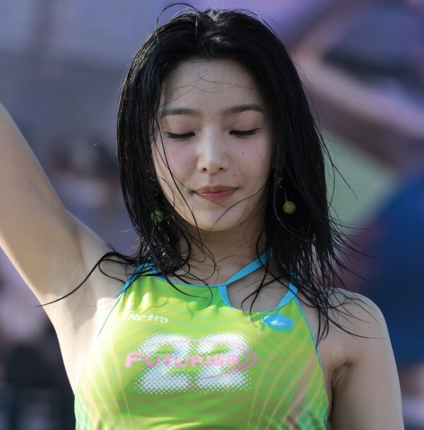 Saerom 이새롬 240803 (1016 pics - 9.85 gb) data
