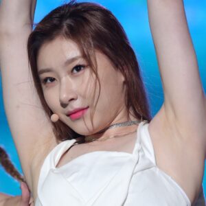 191019 Chaeryeong 235 data