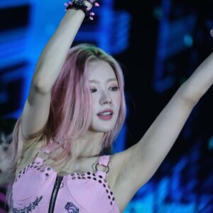 220917 Miyeon 353