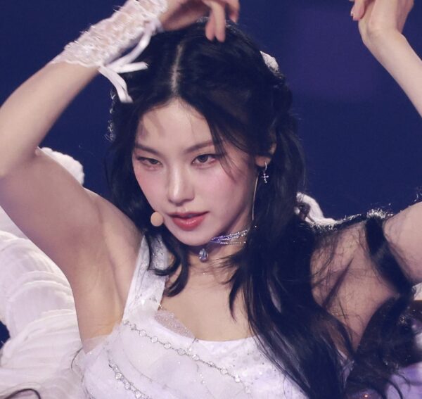 241225 Yeji data 211  pics