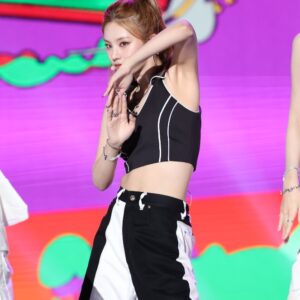 230807 Yeji data 220
