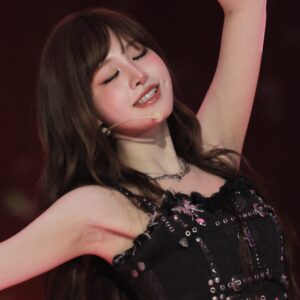 250726 IVE Liz data 1076 pics
