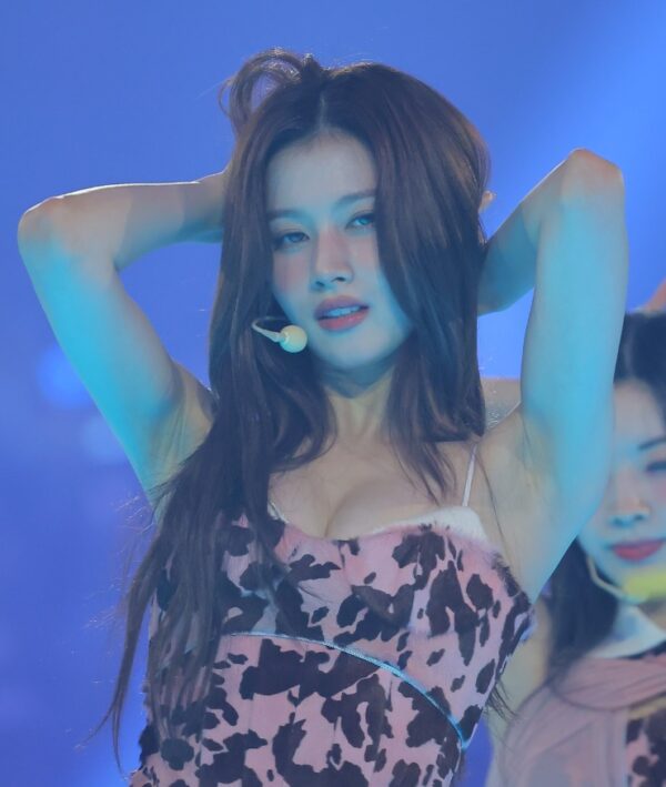 250720 Sana data 2040 pics 
사나サナ데이터データ
AT THIS IS FOR WORLD TOUR