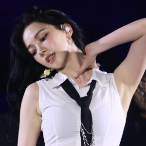 250921 Karina data 933 pics