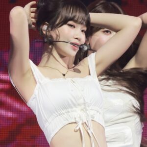 250821 Chaewon data 2393 pics
채원 데이터