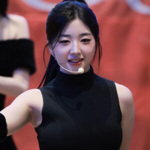 251202 Sohyun data 100 pics