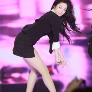 251219 Jiheon data 611 pics