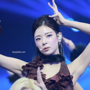 251225 Lia 1290 pics
리아 데이터 📸