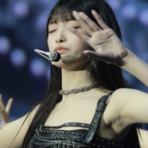 251101 Leeseo 2413 pics 
이서 데이터 📸