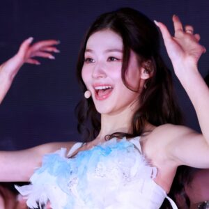 260206 Sana data 1045 pics 
사나 데이터 📸