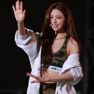 241025 Yuna 4000 pics
유나 데이터 📸