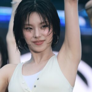 250704 Yeji data 1399 pics
