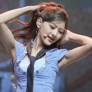 260329 Haneul 2830