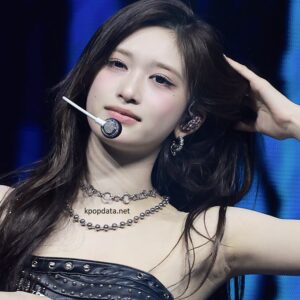 260524 Leeseo 732 pics