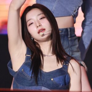 230812 Saerom 1343 HD pics
