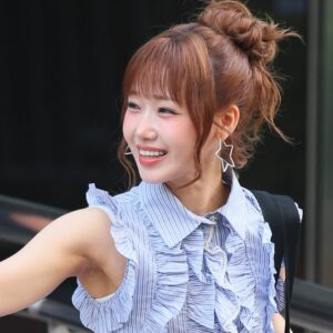 260522 Yoojung 90