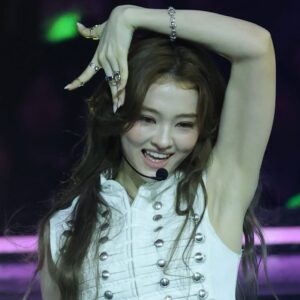 260530 Ella 1286